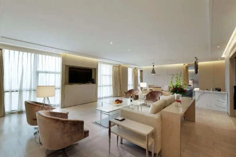 Deluxe Double Suite