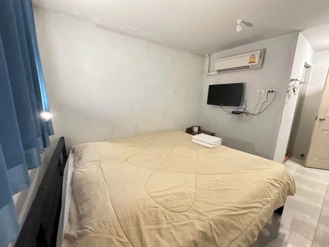 OYO 75472 GOTUM Hostel 2 & Money Exchange