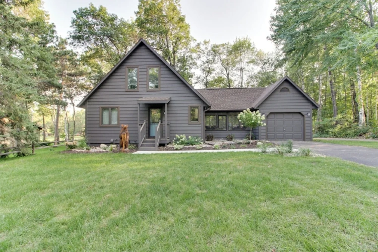 3 Bedrooms Cottage