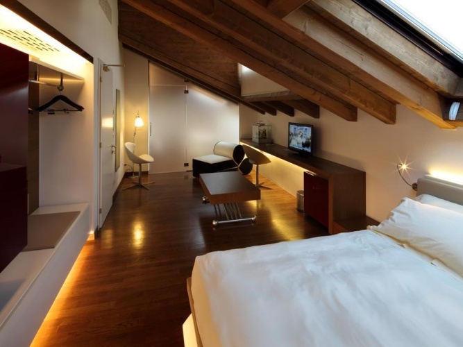 Deluxe Double room with view