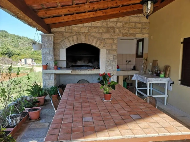 2 Bedrooms Cottage