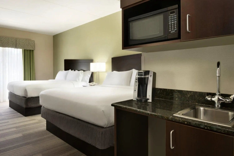 Quadruple Suite