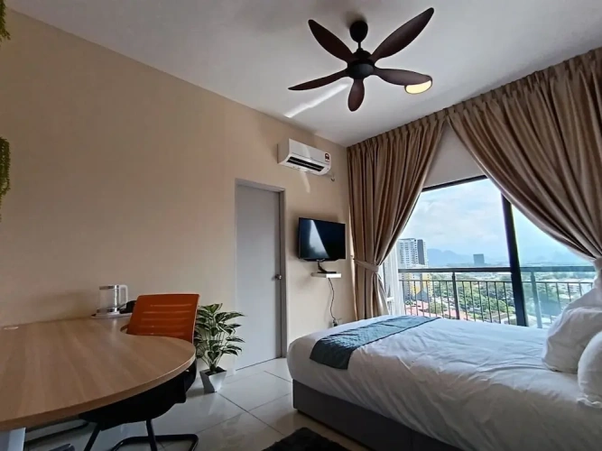 2 Bedrooms Double Apartment with city view