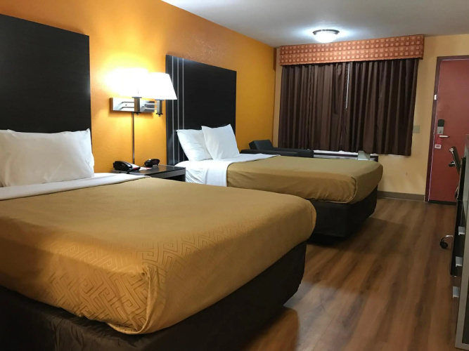 Econo Lodge Purcell