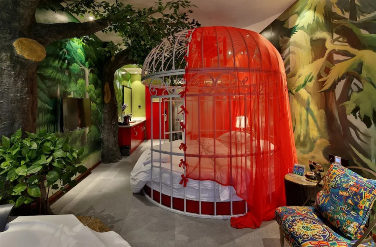 Yunxi Art Theme Hotel