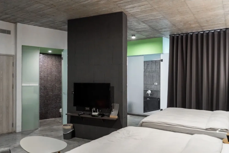 Deluxe Quadruple room