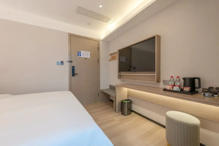Huanyi Hotel