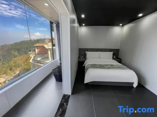 Standard Single room with view