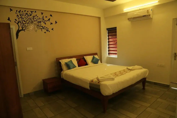Taaza holiday hills