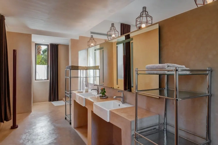 1 Bedroom Luxury Suite