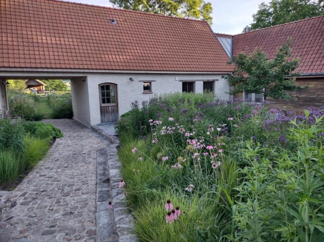 2 Bedrooms Cottage