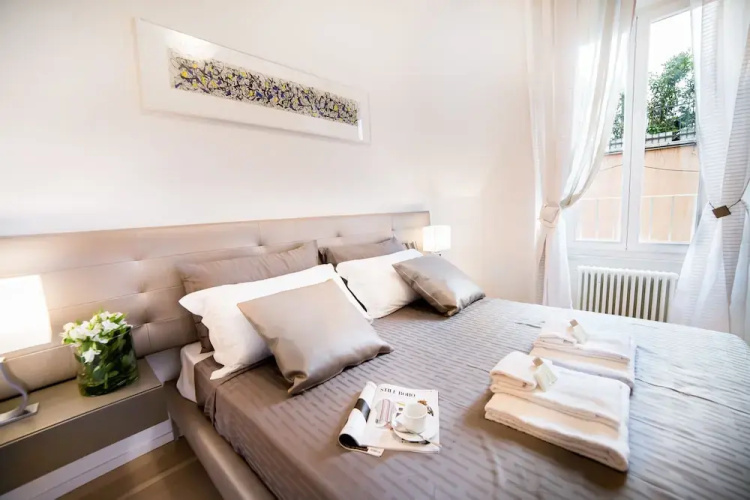 Rent In Rome - Valentino Luxury