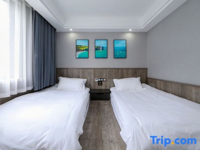 3 Bedrooms Suite