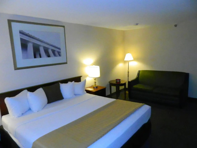 Capital Plaza Hotel