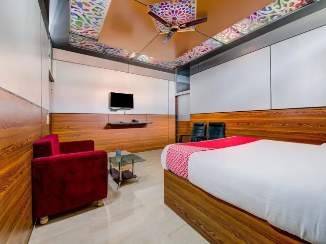 OYO 18561 Hotel Athiti
