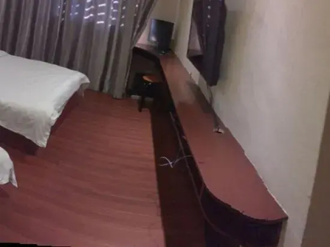 Shuangfeng Hotel