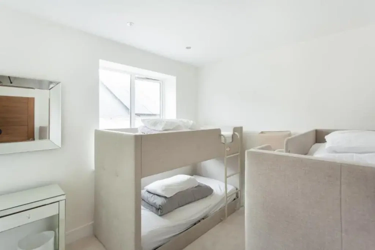 Economy Quadruple room