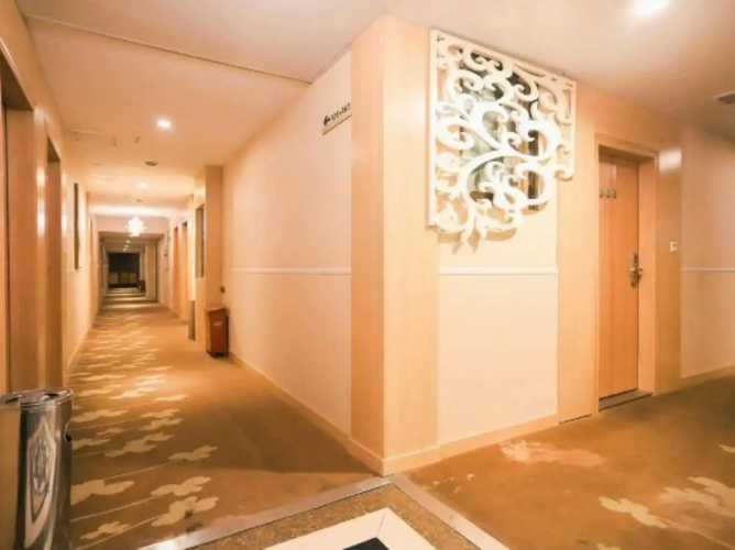 Lvcheng Hotel