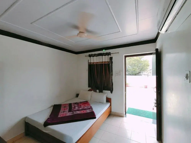 Radhika palace