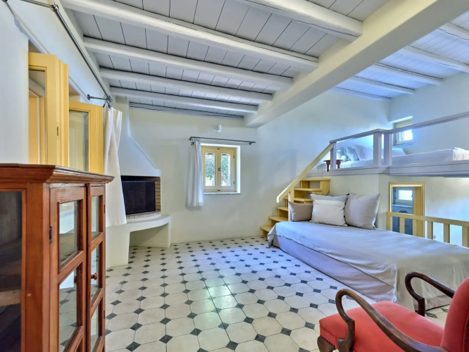 Aria Paros Residence