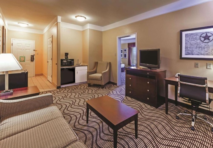 1 Bedroom Double Suite