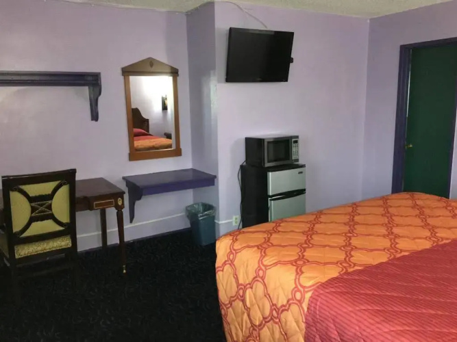 Walden Motel