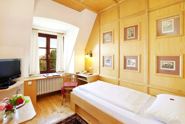 Hotel Hirsch