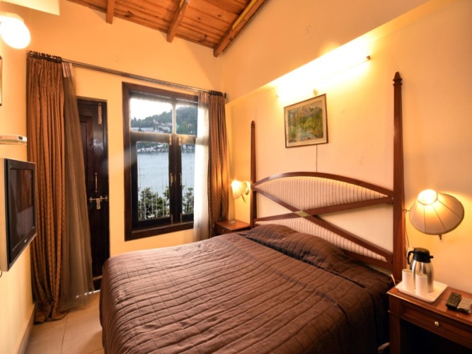 Deluxe room with balcony
