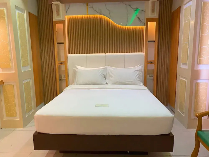 LM Metro Hotel