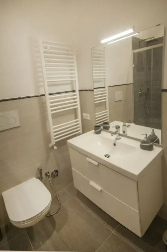 Vignola Apartment