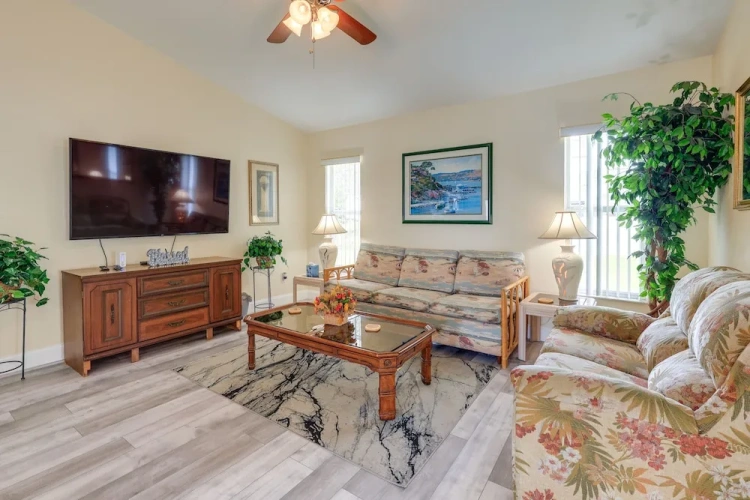 3 Bedrooms Cottage with balcony
