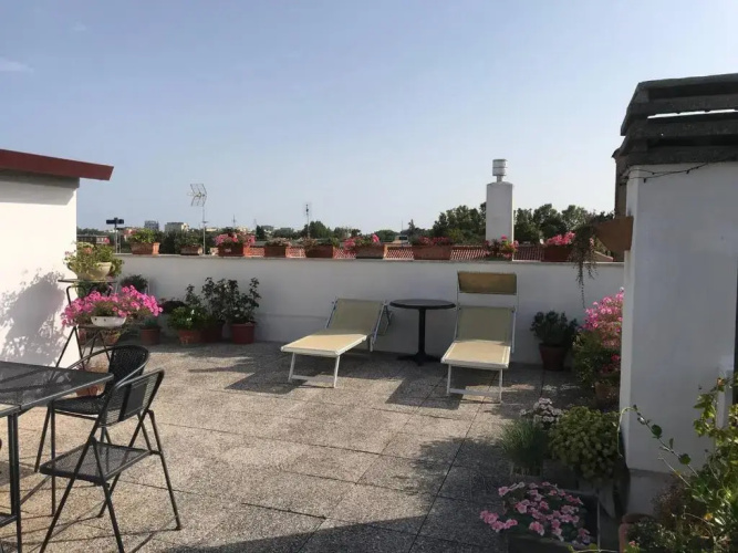 B&B RoofTop51