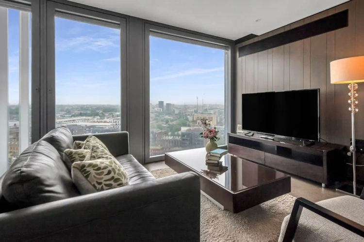 1 Bedroom Luxury Apartment with city view