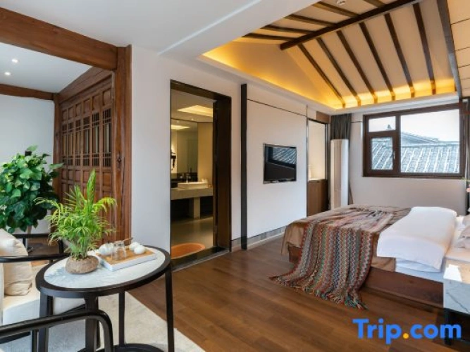 Deluxe Double room with garden view