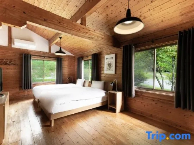 Twin Cottage