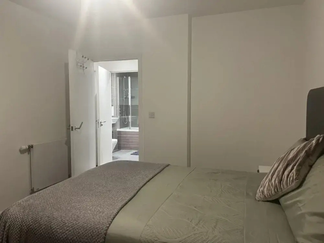 Riverside Retreat in Barking