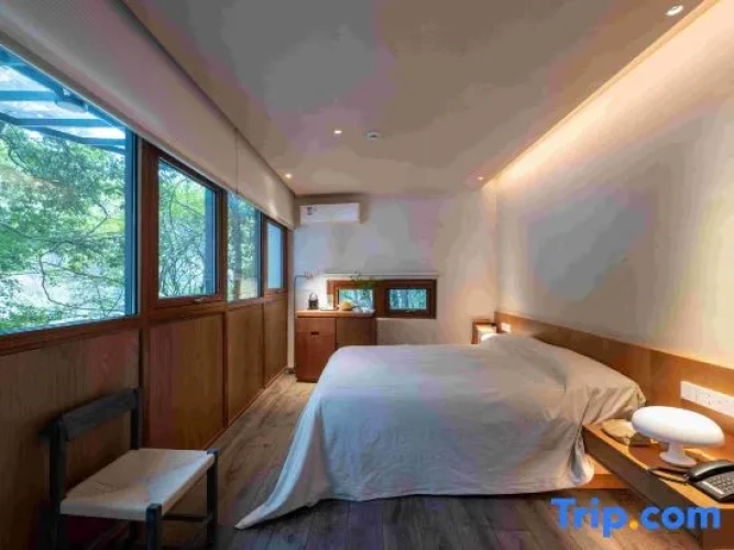 Standard Single room with balcony