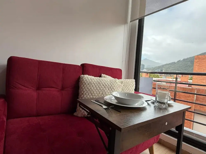 Lovely 1BR Apartment in Chic