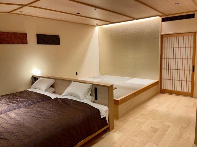 Standard Twin room with view