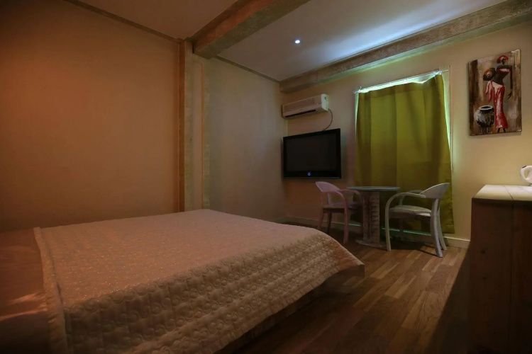 Geogi Motel