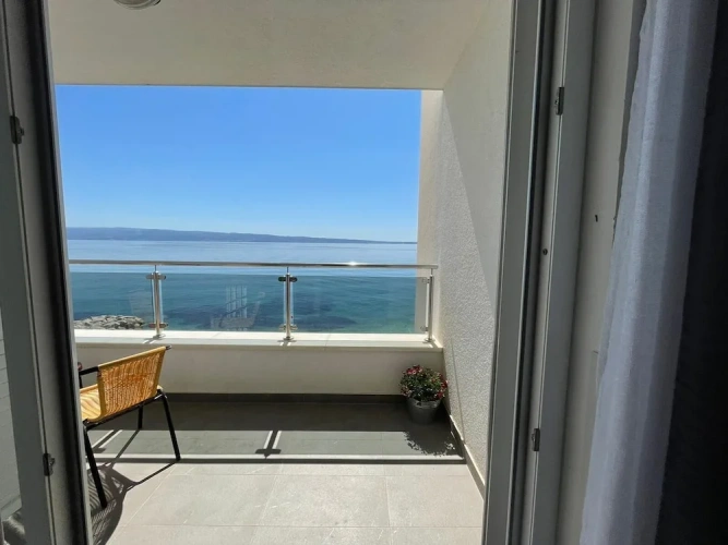 2 Bedrooms Luxury Apartment beachfront