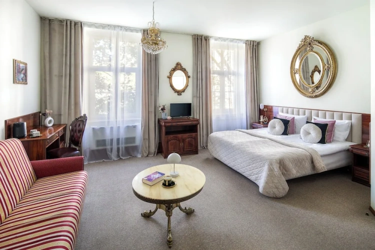 Deluxe Quadruple room