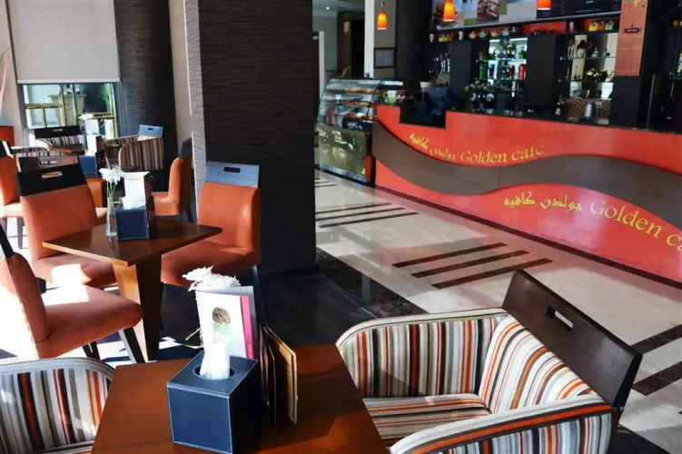 Golden Tulip Suites Breida Al Q