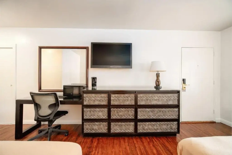 Deluxe Quadruple room