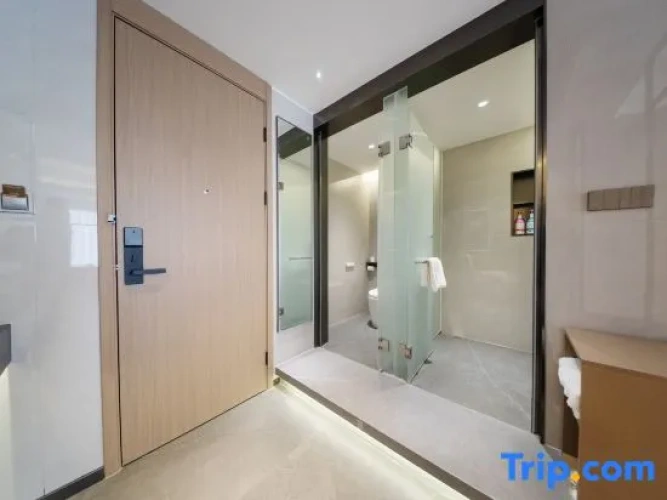 Standard Double room with city view