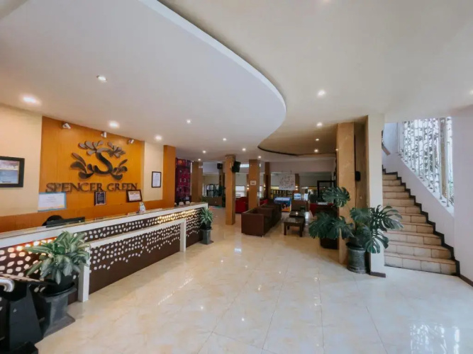 Spencer Green Hotel