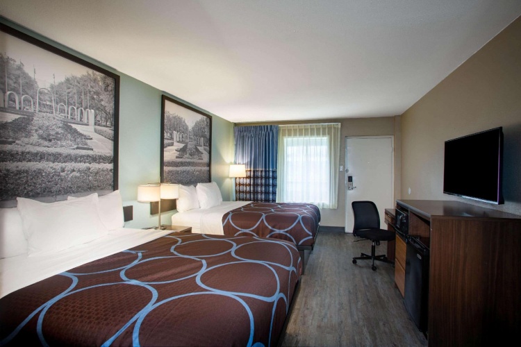 Standard Quadruple room