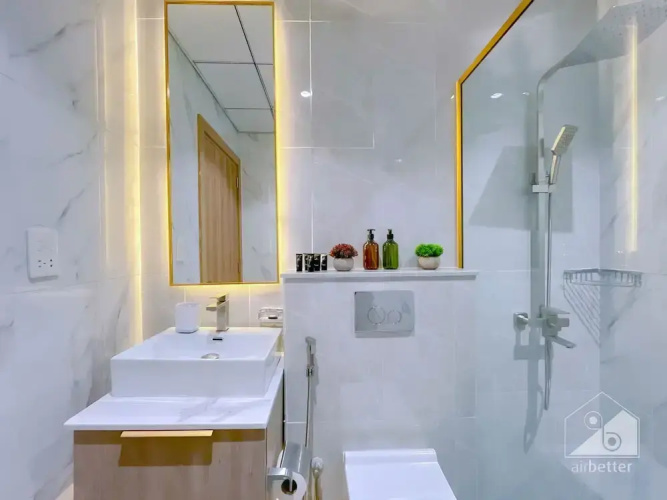 Luxury 1B With Balcony in Blue Wave Tower Dubai