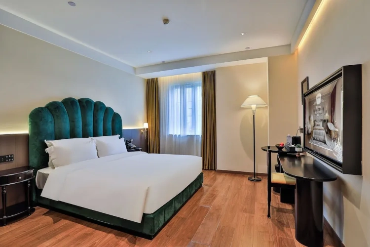 1 Bedroom Standard Single room with city view