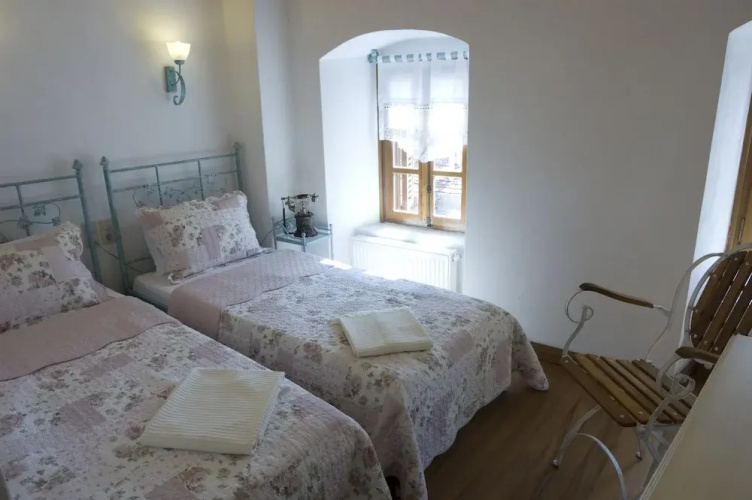 Hotel Des Etrangers - Special Class